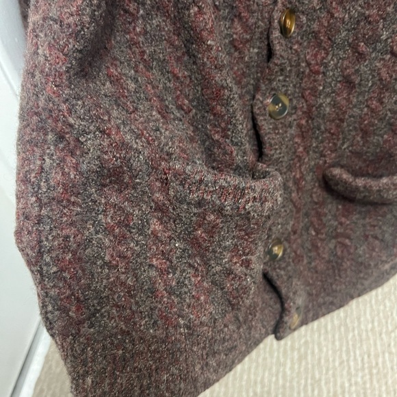 🚨($40for Live Show only!) Wool Blend Giorgio Armani Brown Men's Sweater - Picture 6 of 10